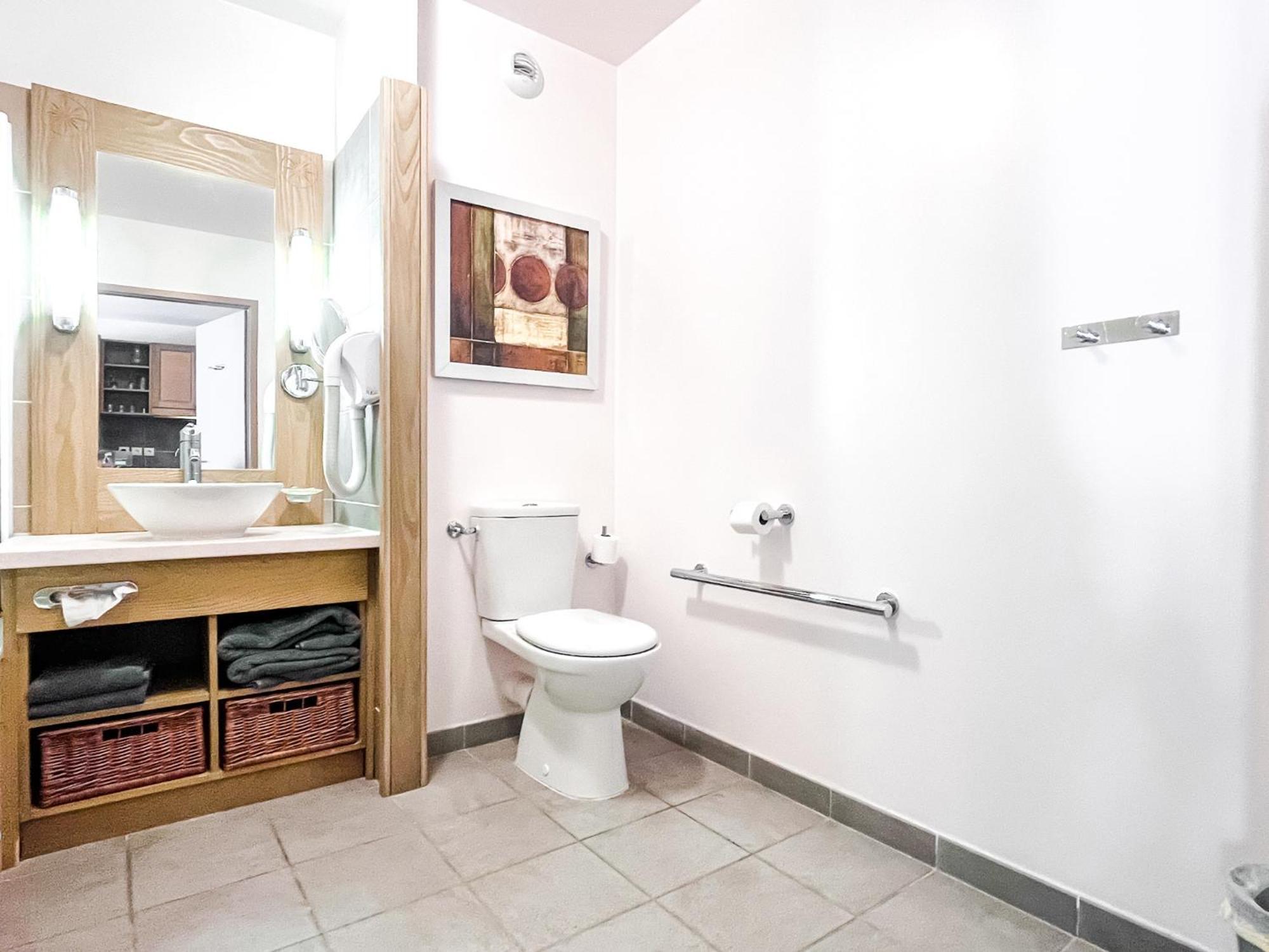 Large One-Bedroom Apartment, Wheelchair Adapted, Les Terrasses D'Eos Flaine Luaran gambar